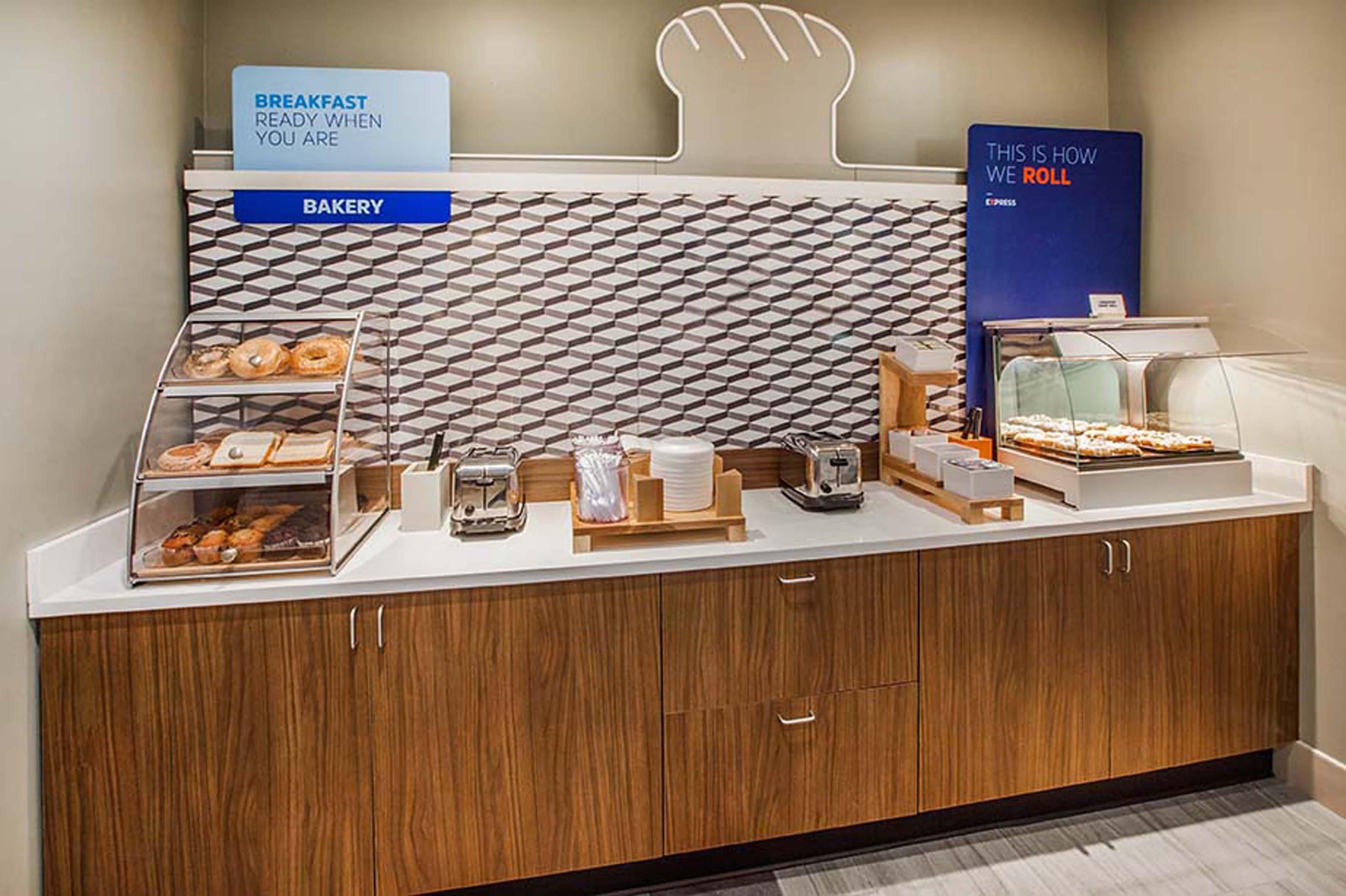 Holiday Inn Express Hotel & Suites Boston - Marlboro By Ihg Hudson Buitenkant foto
