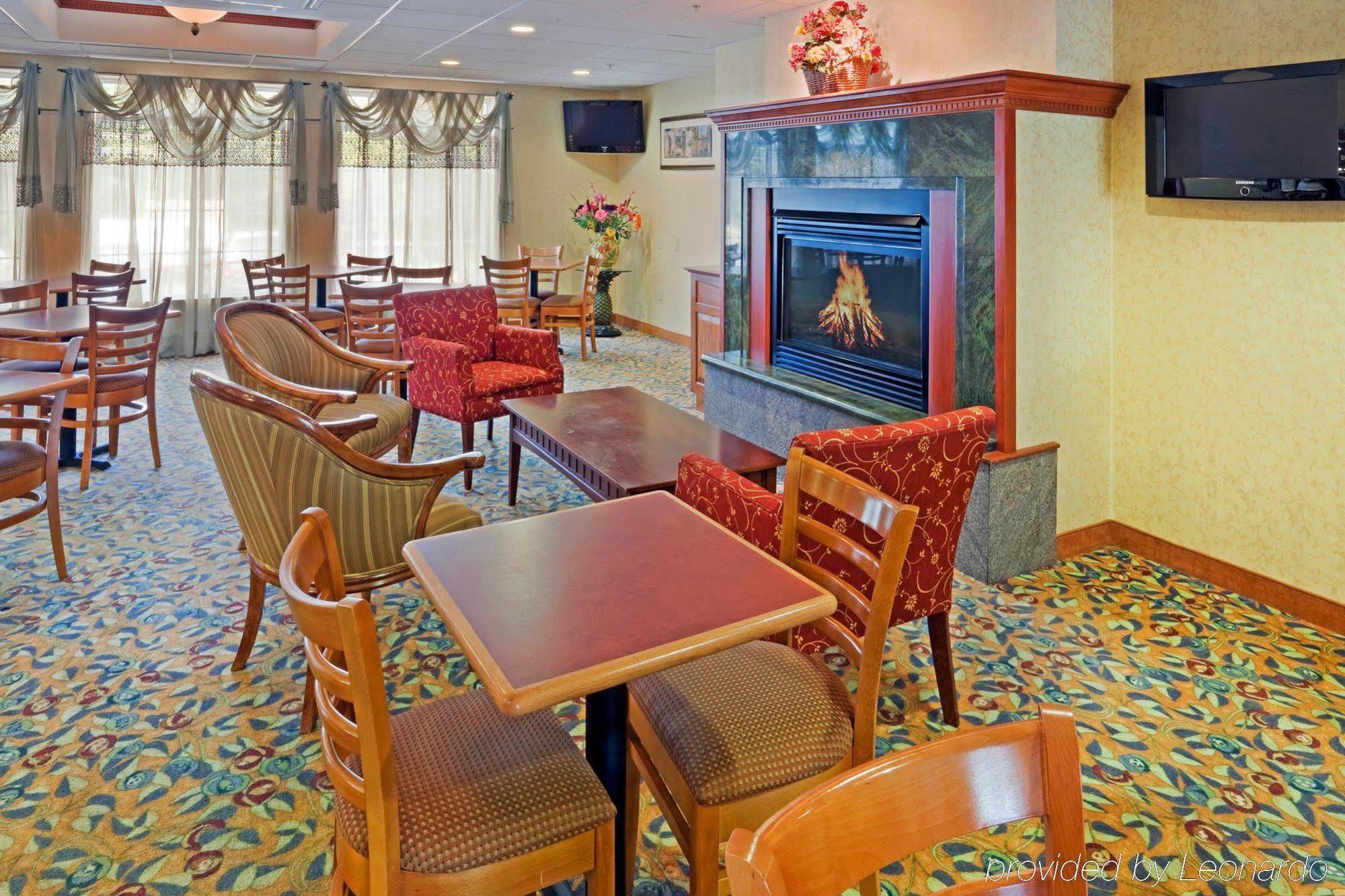 Holiday Inn Express Hotel & Suites Boston - Marlboro By Ihg Hudson Buitenkant foto