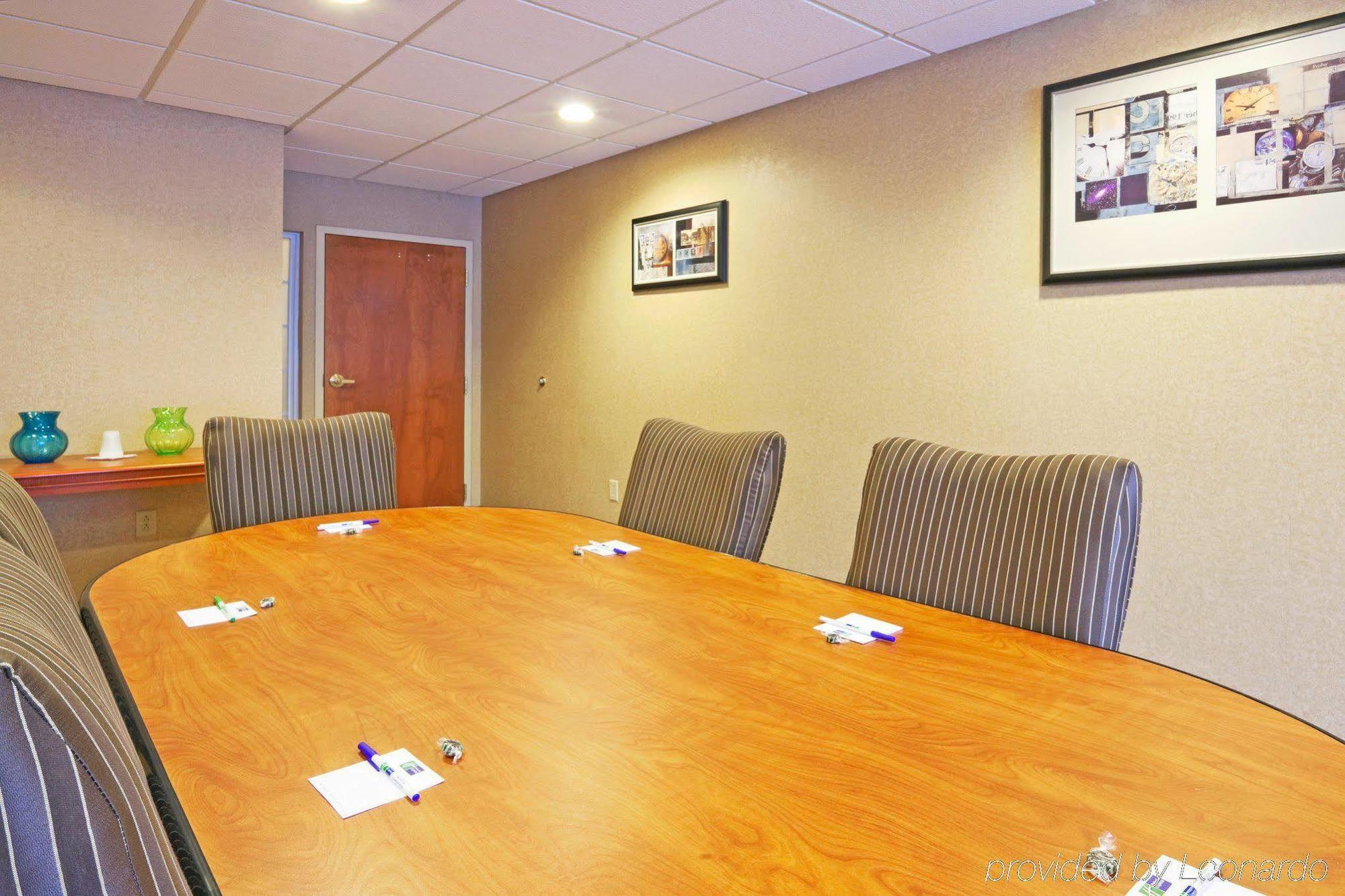 Holiday Inn Express Hotel & Suites Boston - Marlboro By Ihg Hudson Buitenkant foto